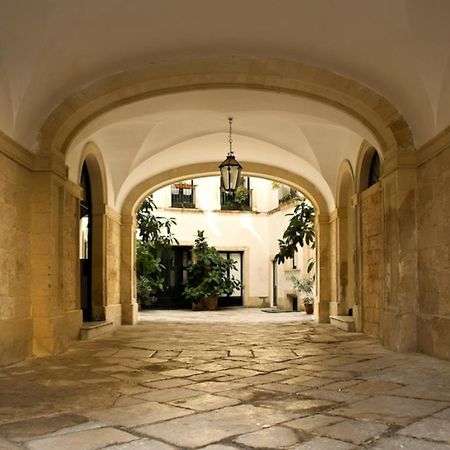 Palazzo Bernardini Apartment Lecce Luaran gambar