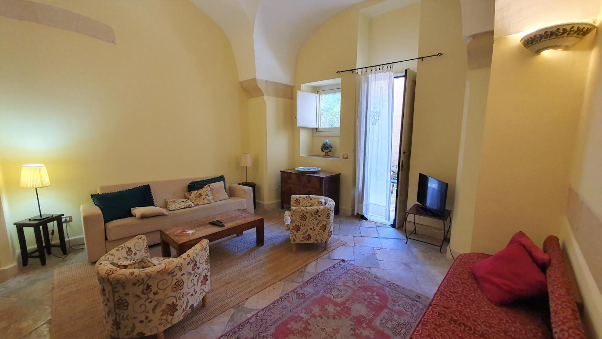 Palazzo Bernardini Apartment Lecce Luaran gambar