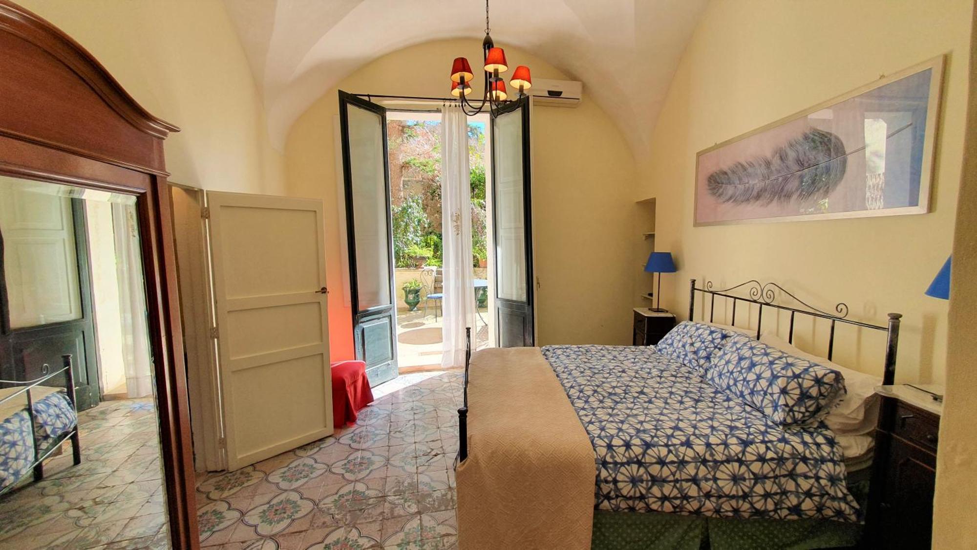 Palazzo Bernardini Apartment Lecce Luaran gambar